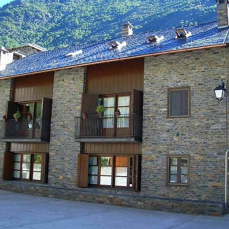 Apartaments Vall Ferrera Areu Екстериор снимка