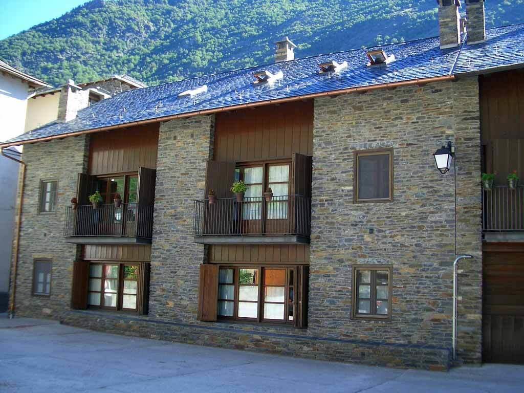Apartaments Vall Ferrera Areu Екстериор снимка